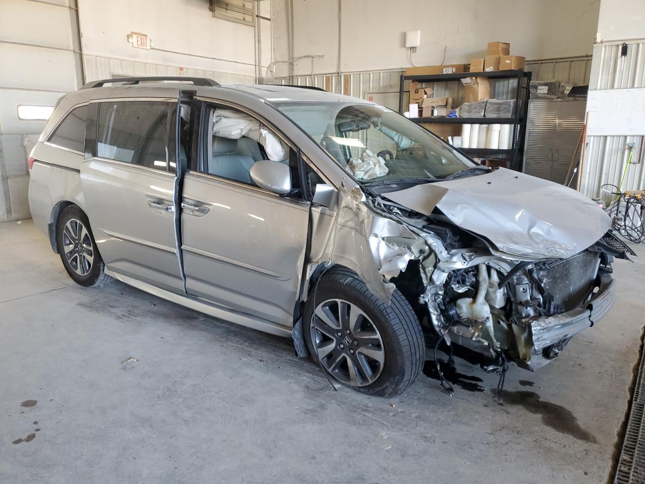 2015 Honda Odyssey Touring - Фото 4