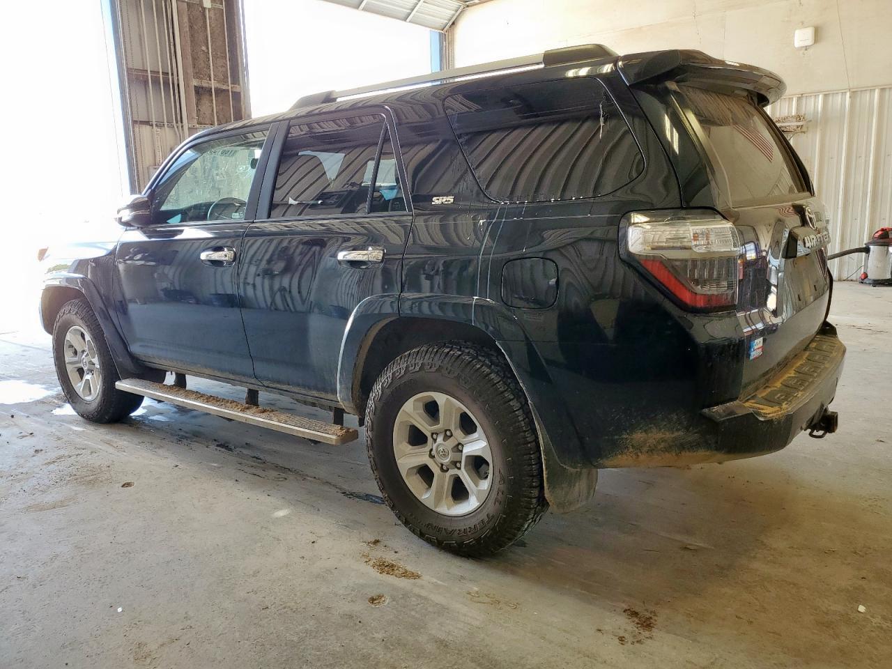 2019 Toyota 4Runner Sr5 - Image 2