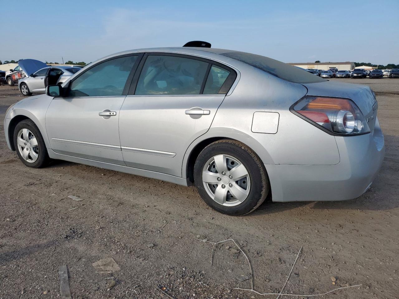 2007 Nissan Altima 2.5 - Image 2