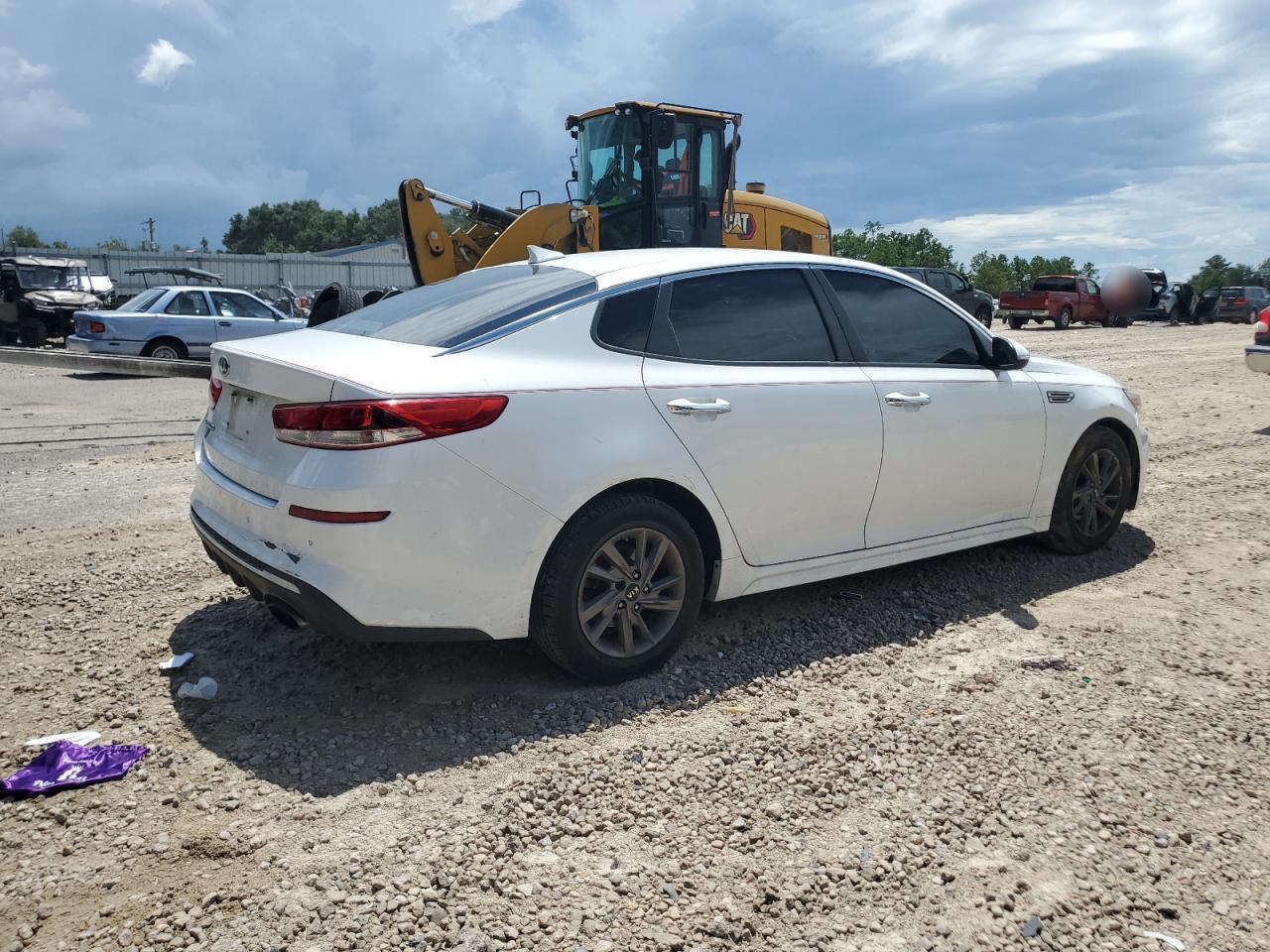 2019 Kia Optima Lx - Image 3