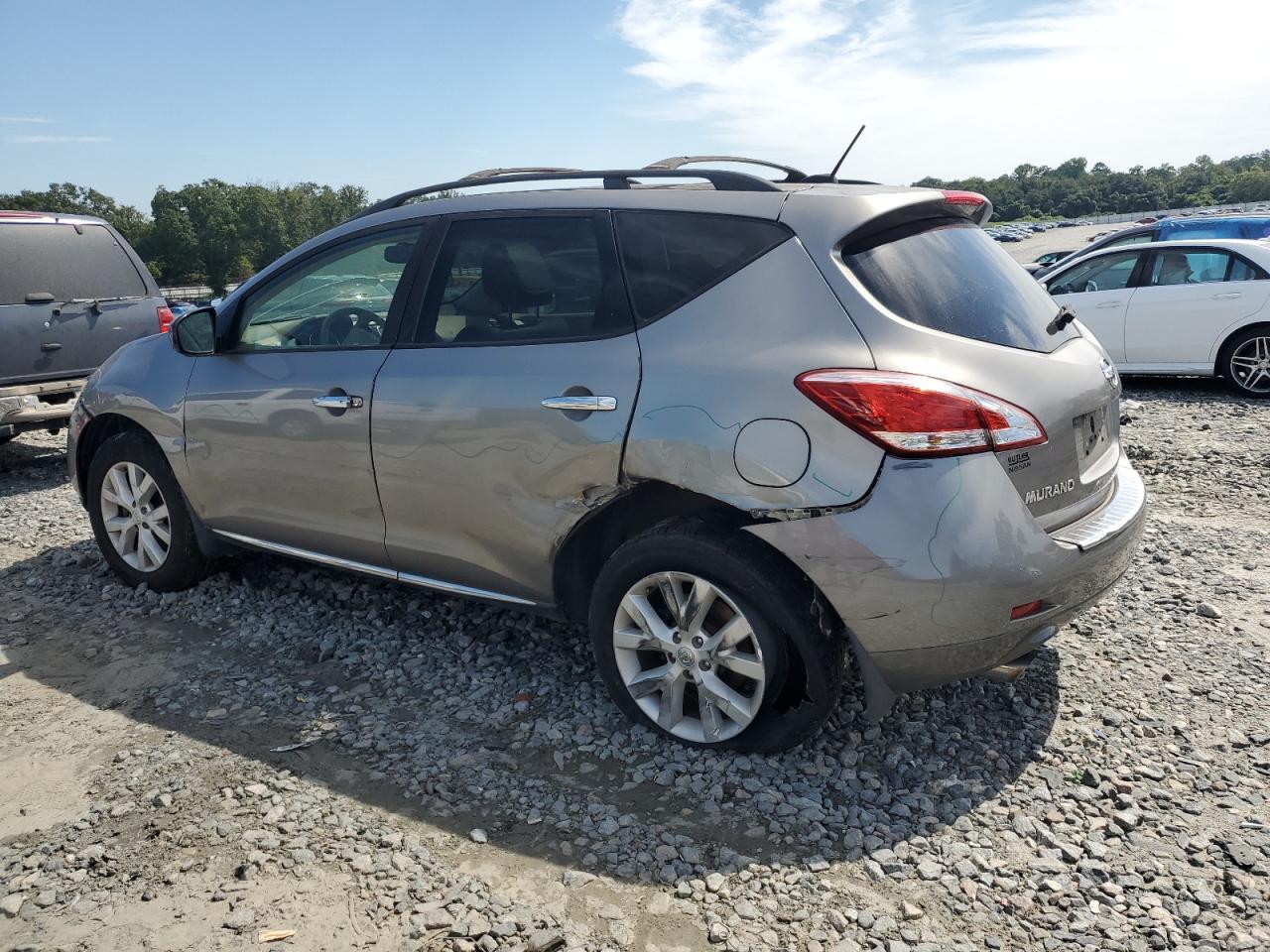 2011 Nissan Murano S - Фото 2
