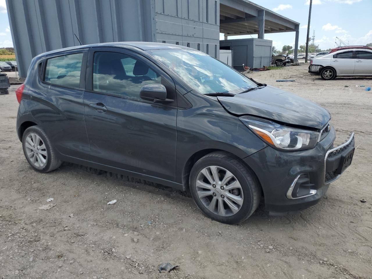 2017 Chevrolet Spark 1Lt - Фото 4