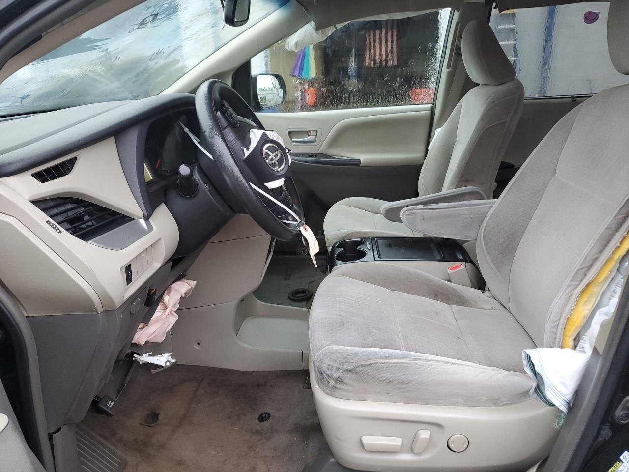 2015 Toyota Sienna Le - Фото 7