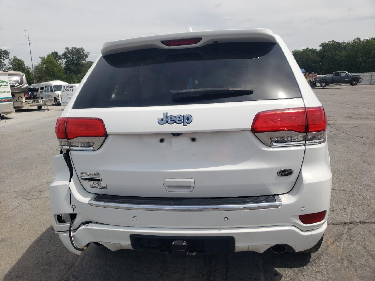 2014 Jeep Grand Cherokee Overland - Image 6