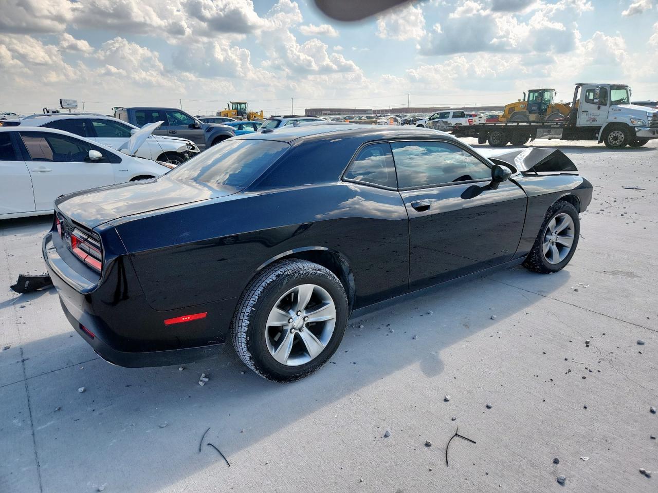 2015 Dodge Challenger Sxt - Image 3