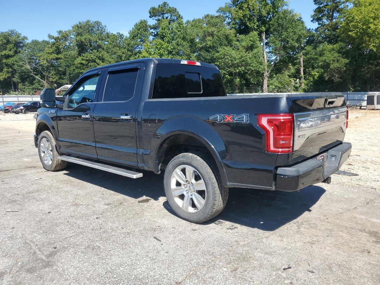 2015 Ford F150 Supercrew - Фото 2