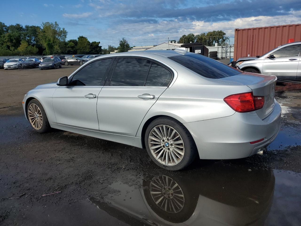 2013 BMW 328 Xi Sulev - Image 2