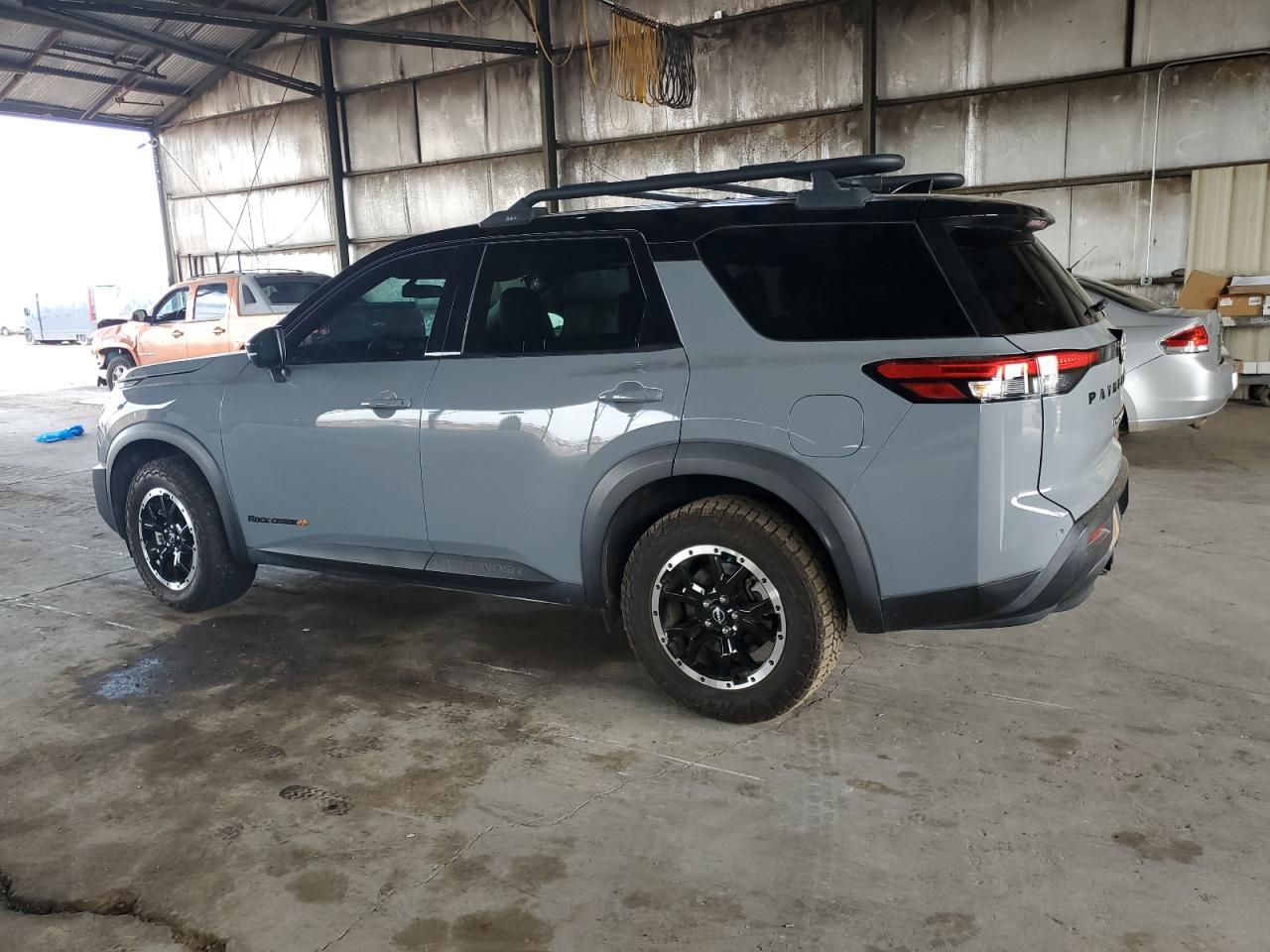 2023 Nissan Pathfinder Sv - Image 2