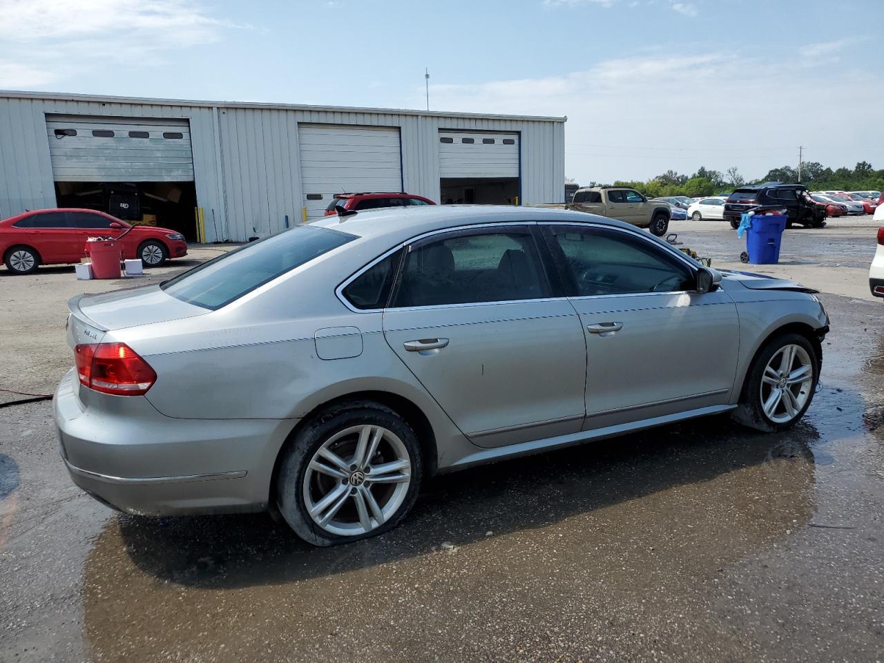 2013 Volkswagen Passat Sel - Фото 3