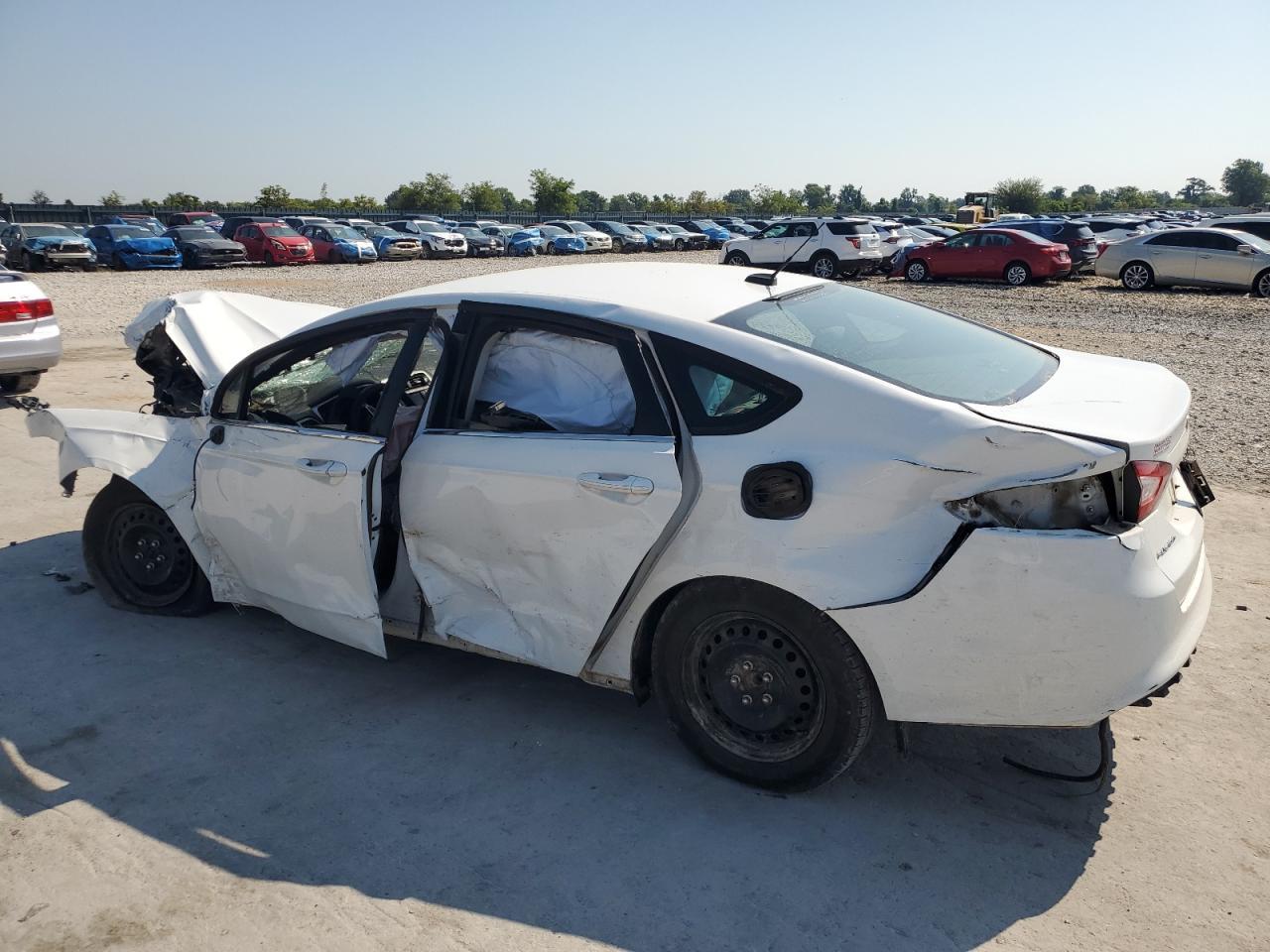2013 Ford Fusion S - Фото 2