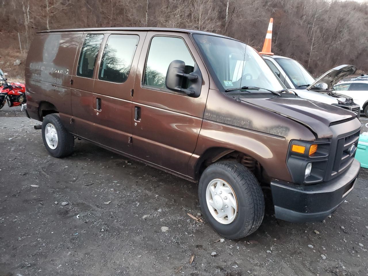 2008 Ford Econoline E350 Super Duty Van - Image 4