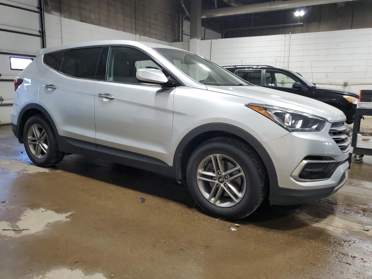 2017 Hyundai Santa Fe Sport - Image 4