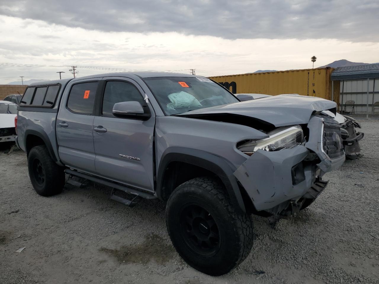 2018 Toyota Tacoma Double Cab - Image 4