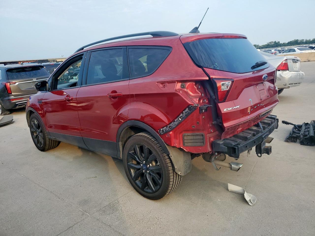 2019 Ford Escape Titanium - Фото 2