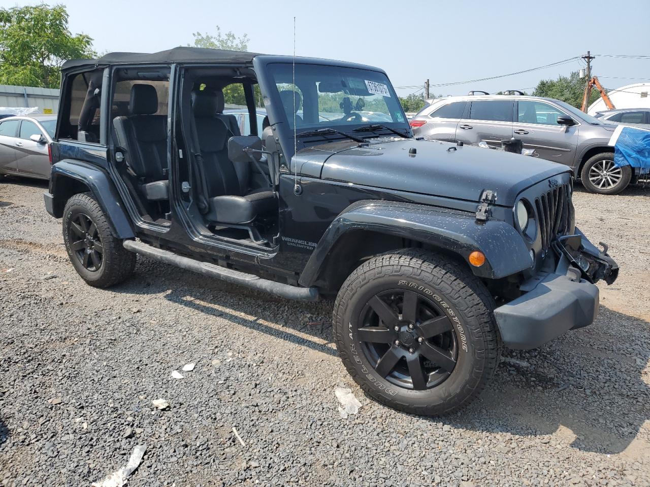 2014 Jeep Wrangler Unlimited Sahara - Image 4