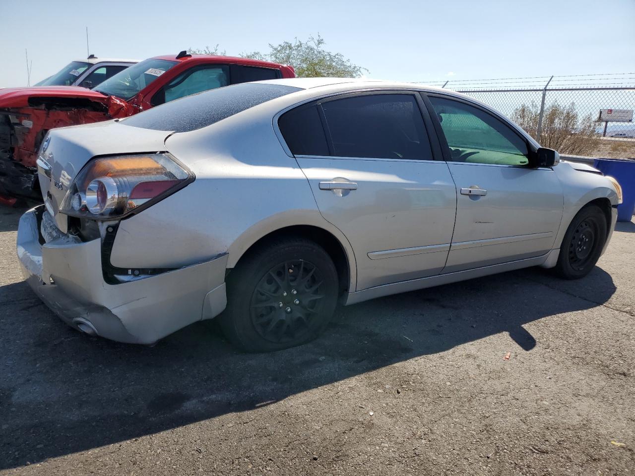 2012 Nissan Altima Base - Фото 3