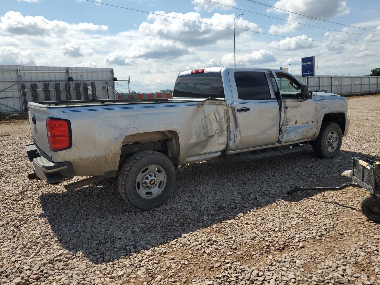 2018 Chevrolet Silverado K2500 Heavy Duty - Image 3