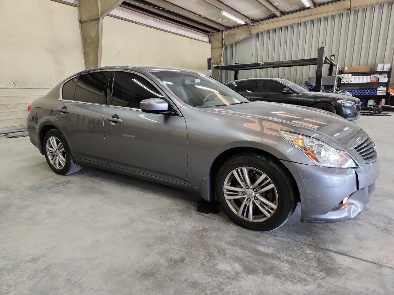 2011 Infiniti G37 - Фото 4