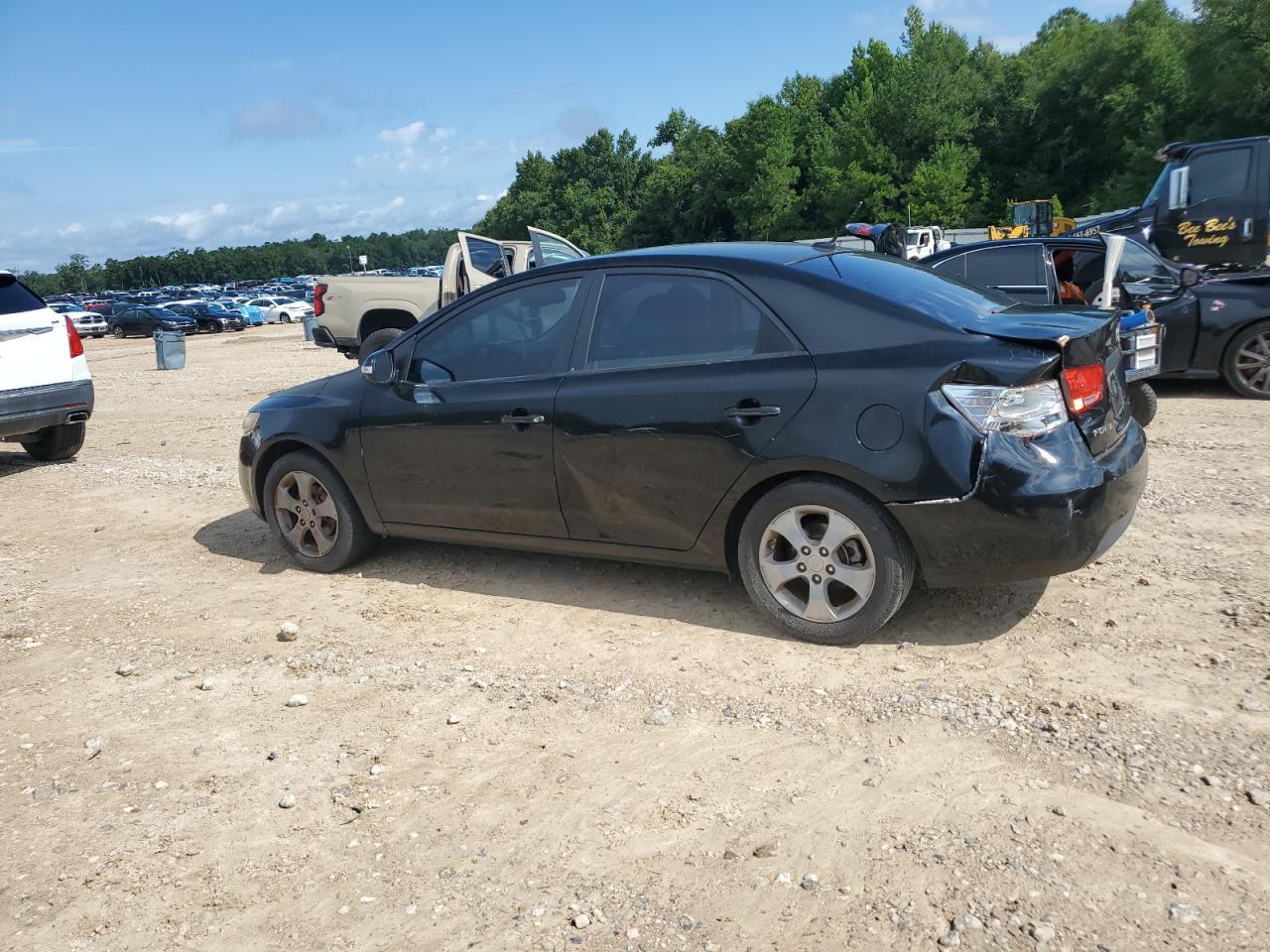 2010 Kia Forte Ex - Image 2