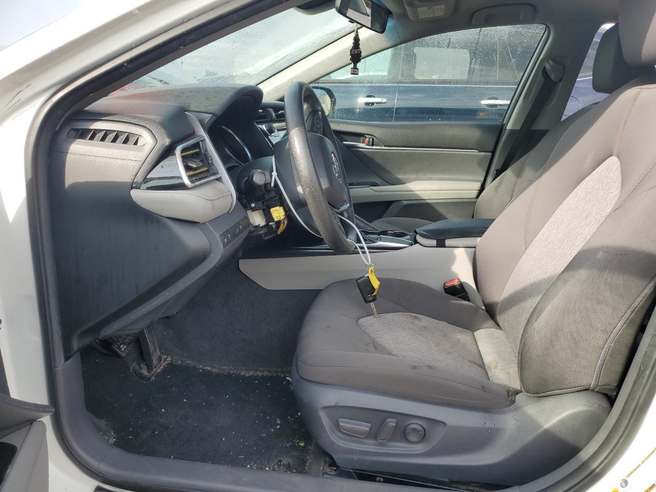 2018 Toyota Camry - Фото 7