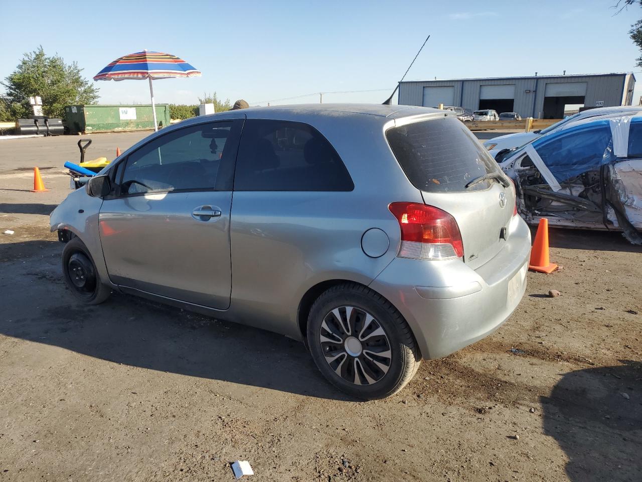 2009 Toyota Yaris - Image 2