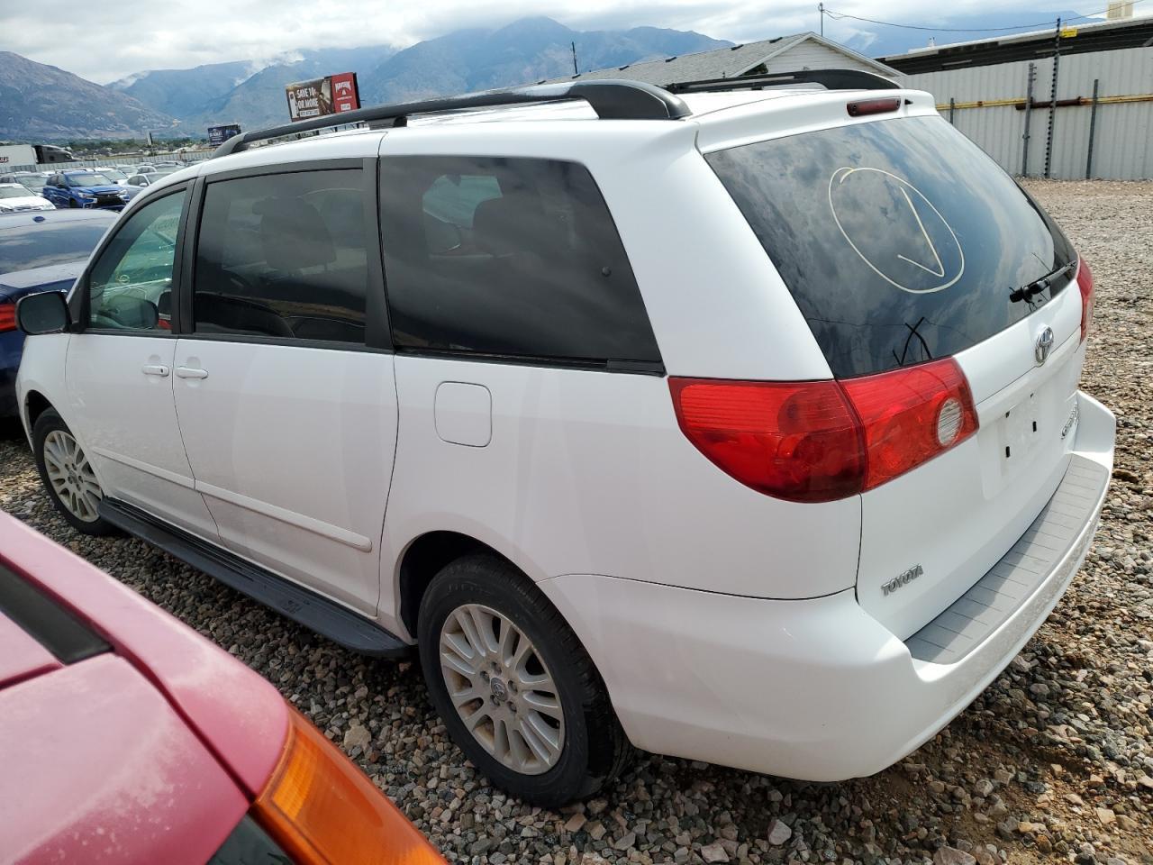 2009 Toyota Sienna Le - Фото 2
