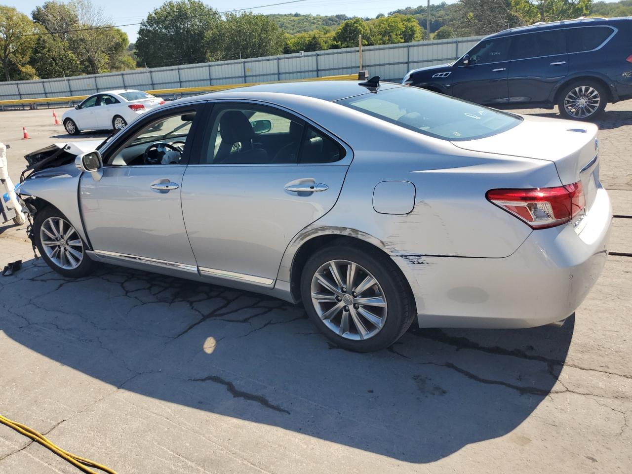 2010 Lexus Es 350 - Фото 2