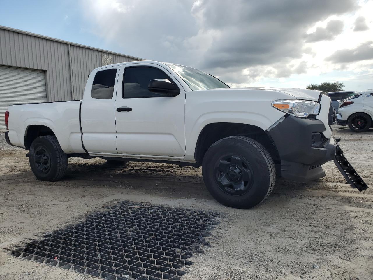 2022 Toyota Tacoma Access Cab - Фото 4