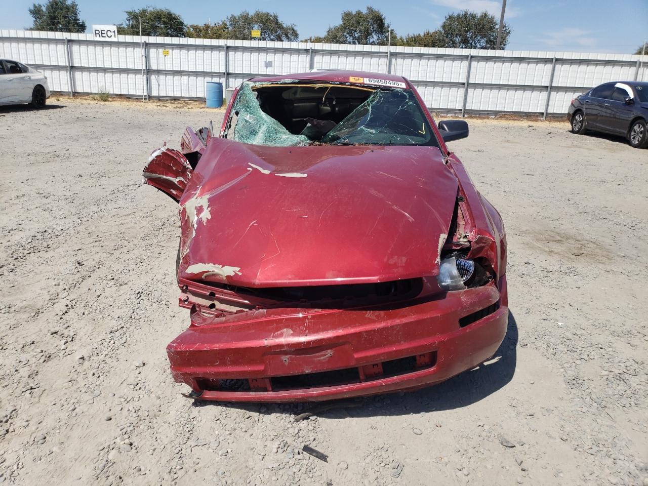 2005 Ford Mustang - Image 5