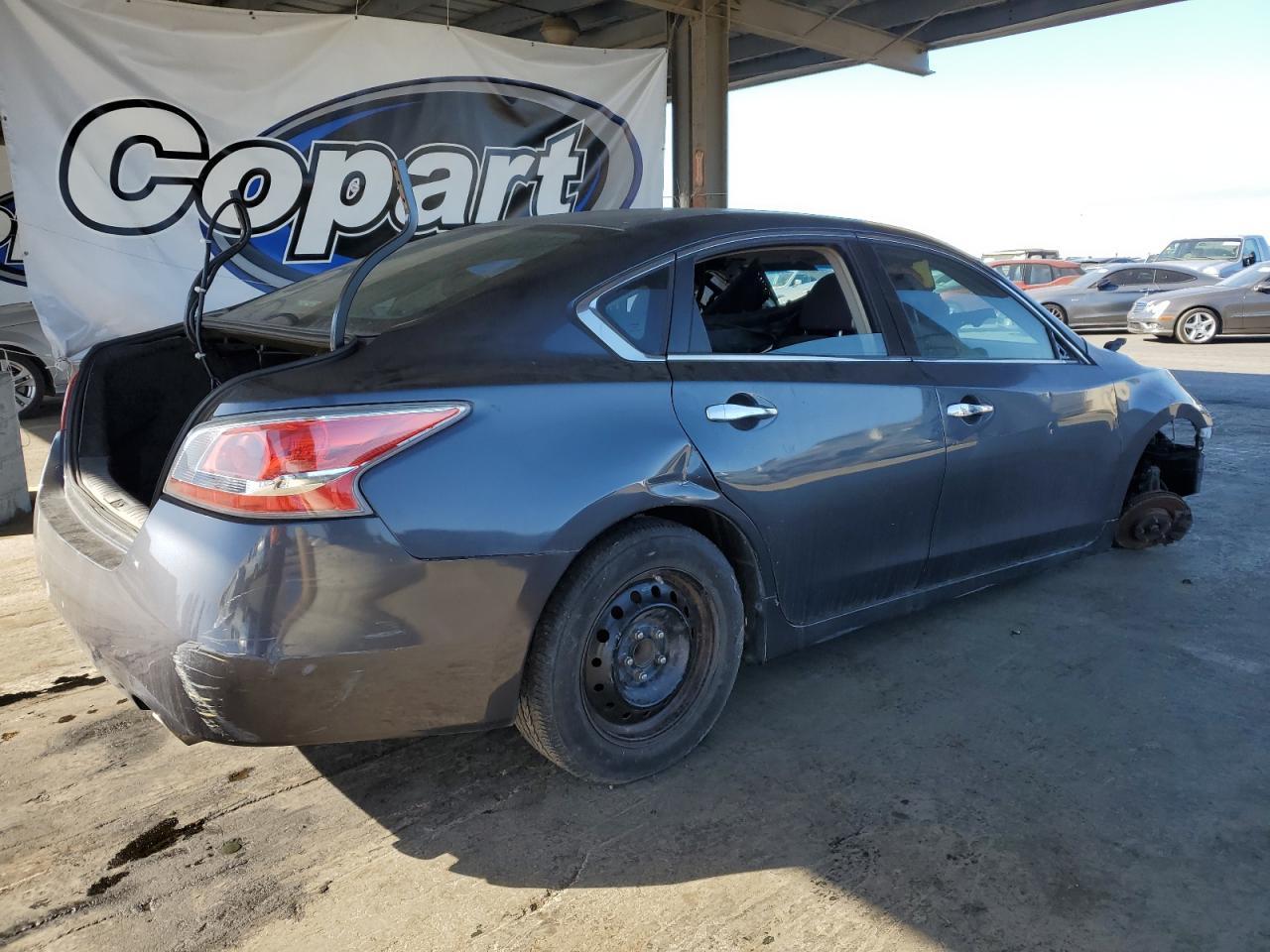 2013 Nissan Altima 2.5 - Фото 3