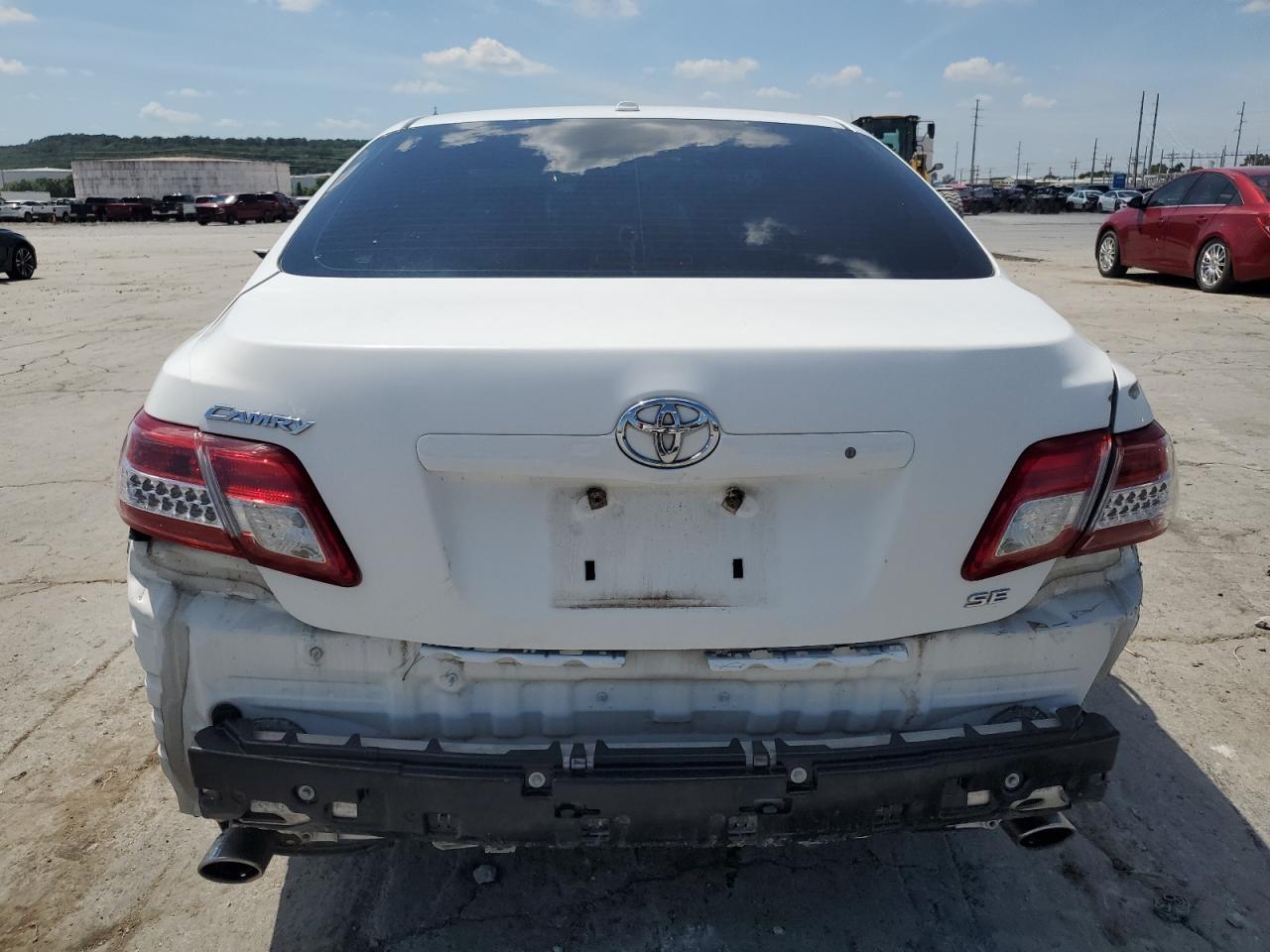 2010 Toyota Camry Se - Фото 6