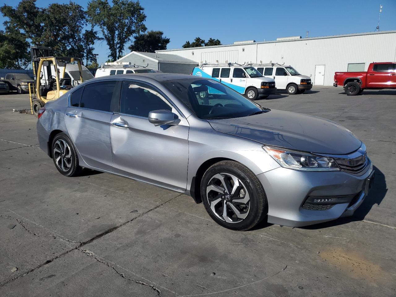 2017 Honda Accord Ex - Image 4