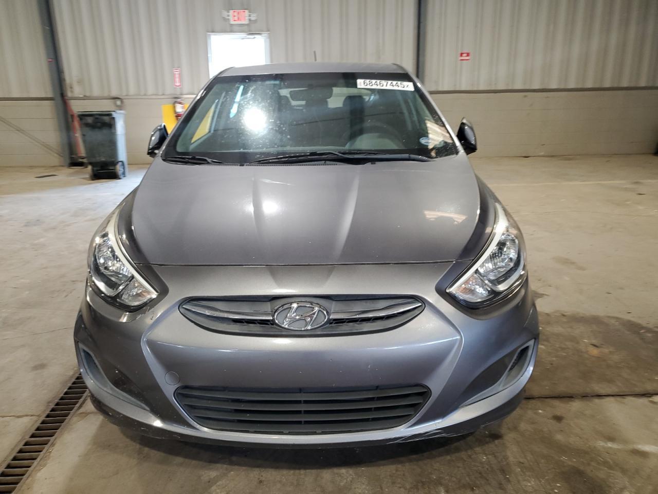 2017 Hyundai Elantra - Фото 5