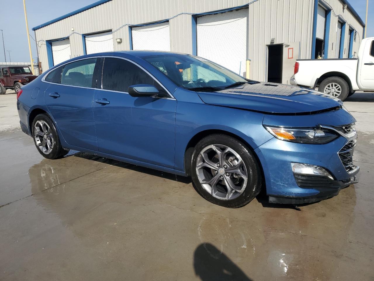 2024 Chevrolet Malibu Lt - Фото 4