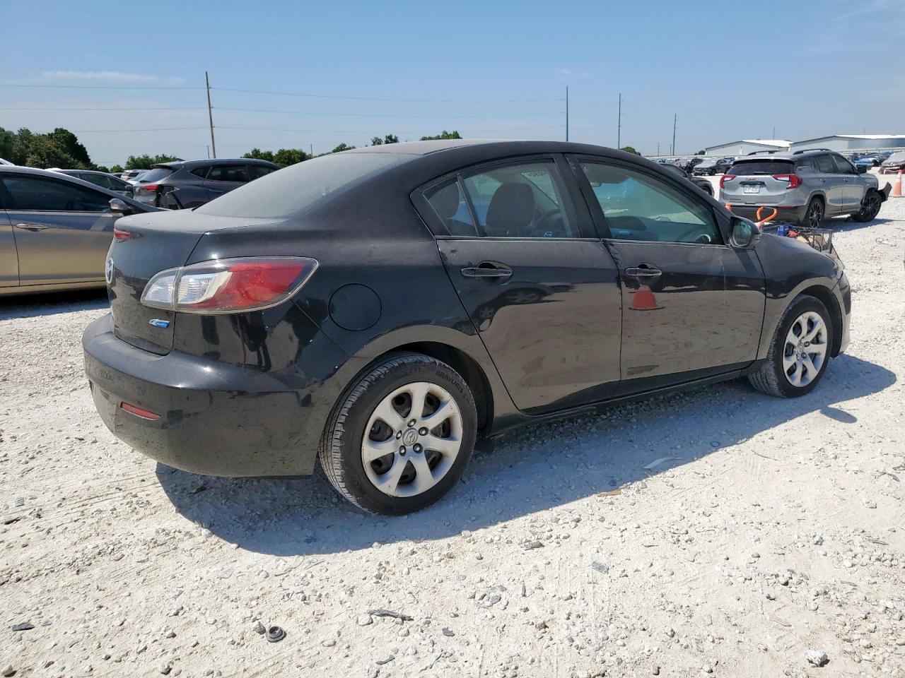 2013 Mazda 3 I - Фото 3