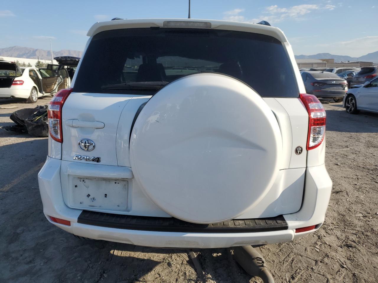 2012 Toyota Rav4 - Image 6