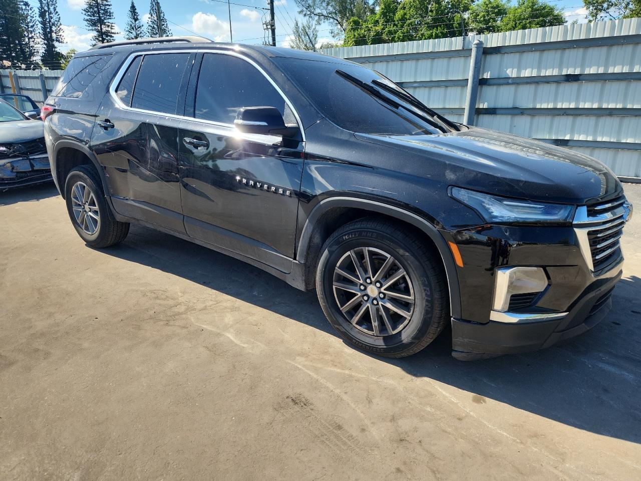 2023 Chevrolet Traverse Lt - Image 4