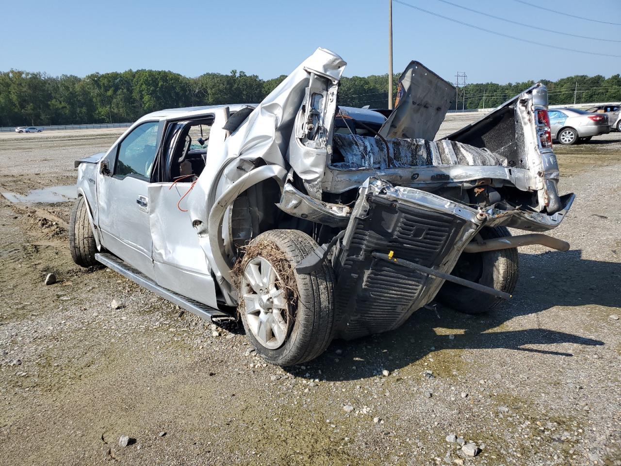 2011 Ford F150 Supercrew - Фото 2