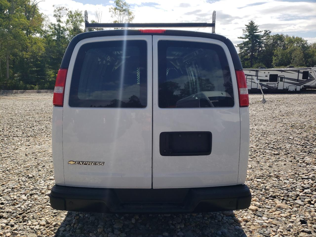 2021 Chevrolet Express G2500 - Image 6