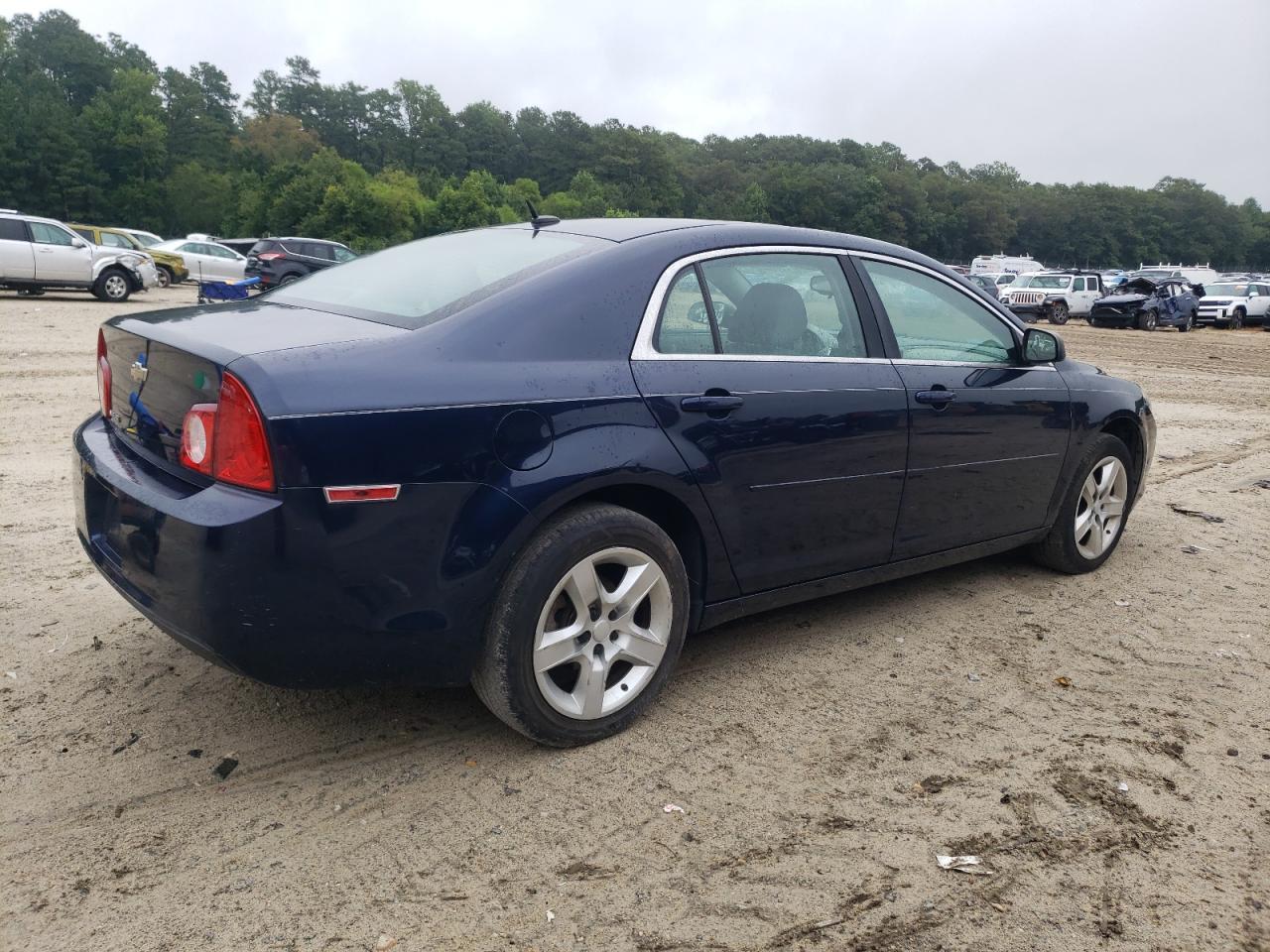 2011 Chevrolet Malibu Ls - Фото 3