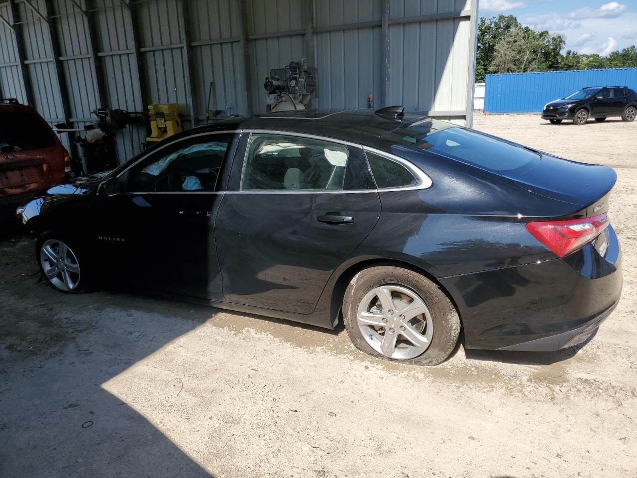 2022 Chevrolet Malibu Lt - Image 2