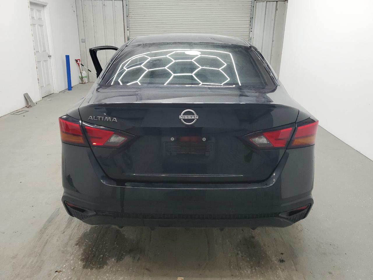 2024 Nissan Altima S - Image 6