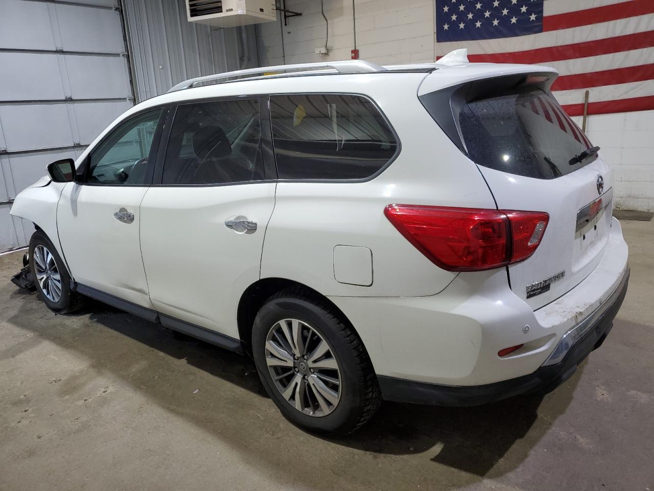 2020 Nissan Pathfinder Sv - Фото 2