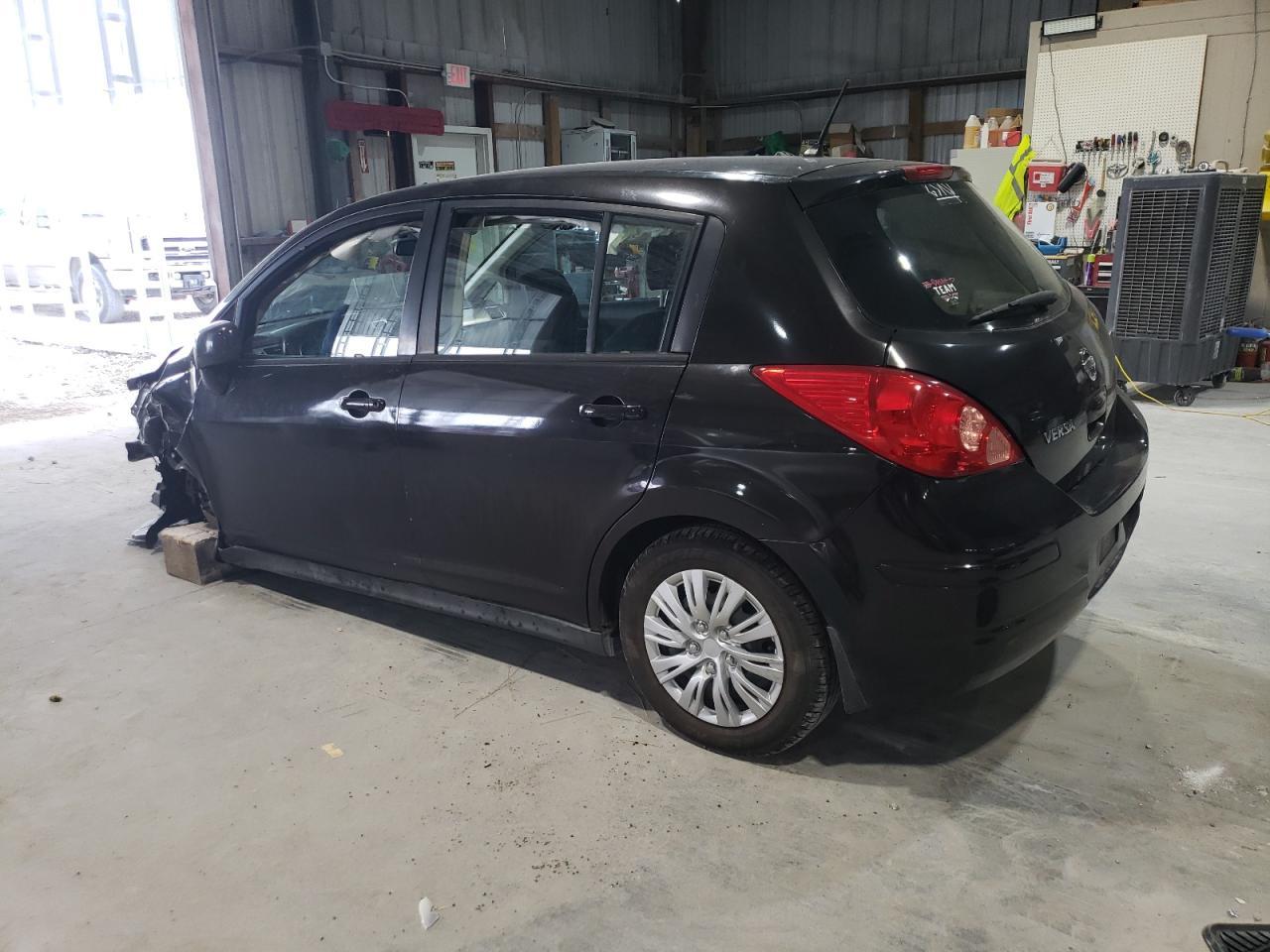2010 Nissan Versa S - Image 2