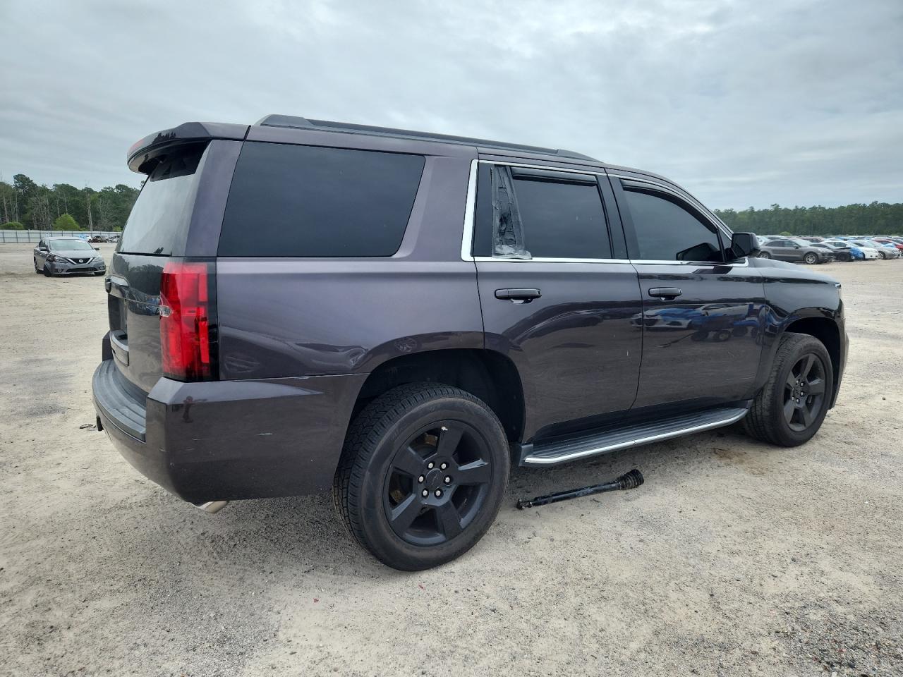 2016 Chevrolet Tahoe C1500 Lt - Image 3