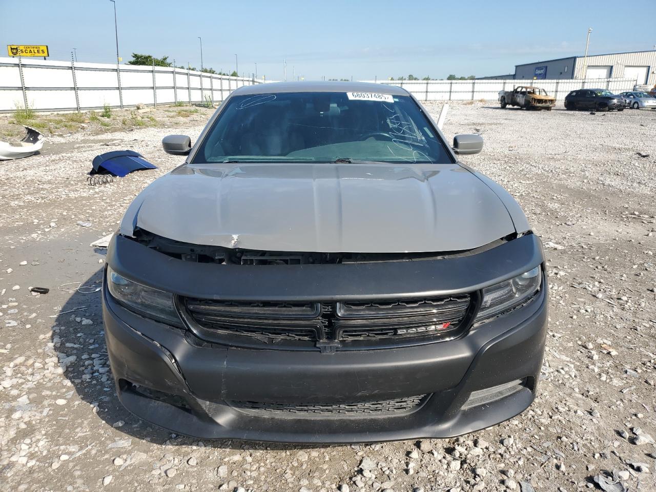 2019 Dodge Charger Sxt - Image 5