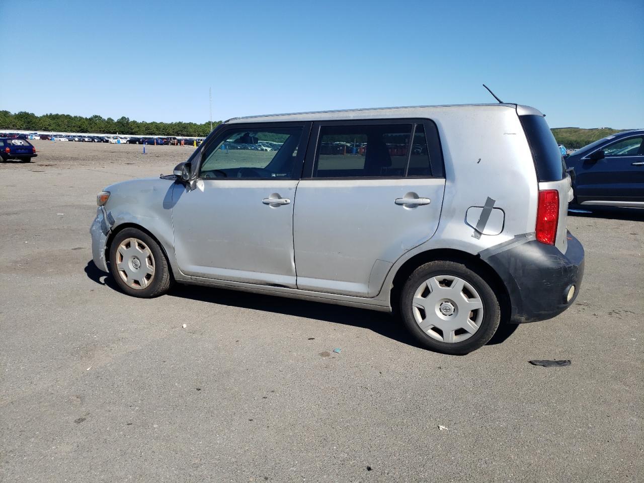 2008 Toyota Scion Xb - Image 2