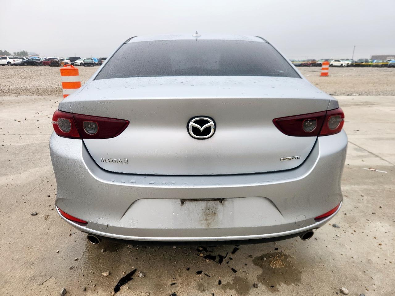 2019 Mazda 3 Preferred - Image 6