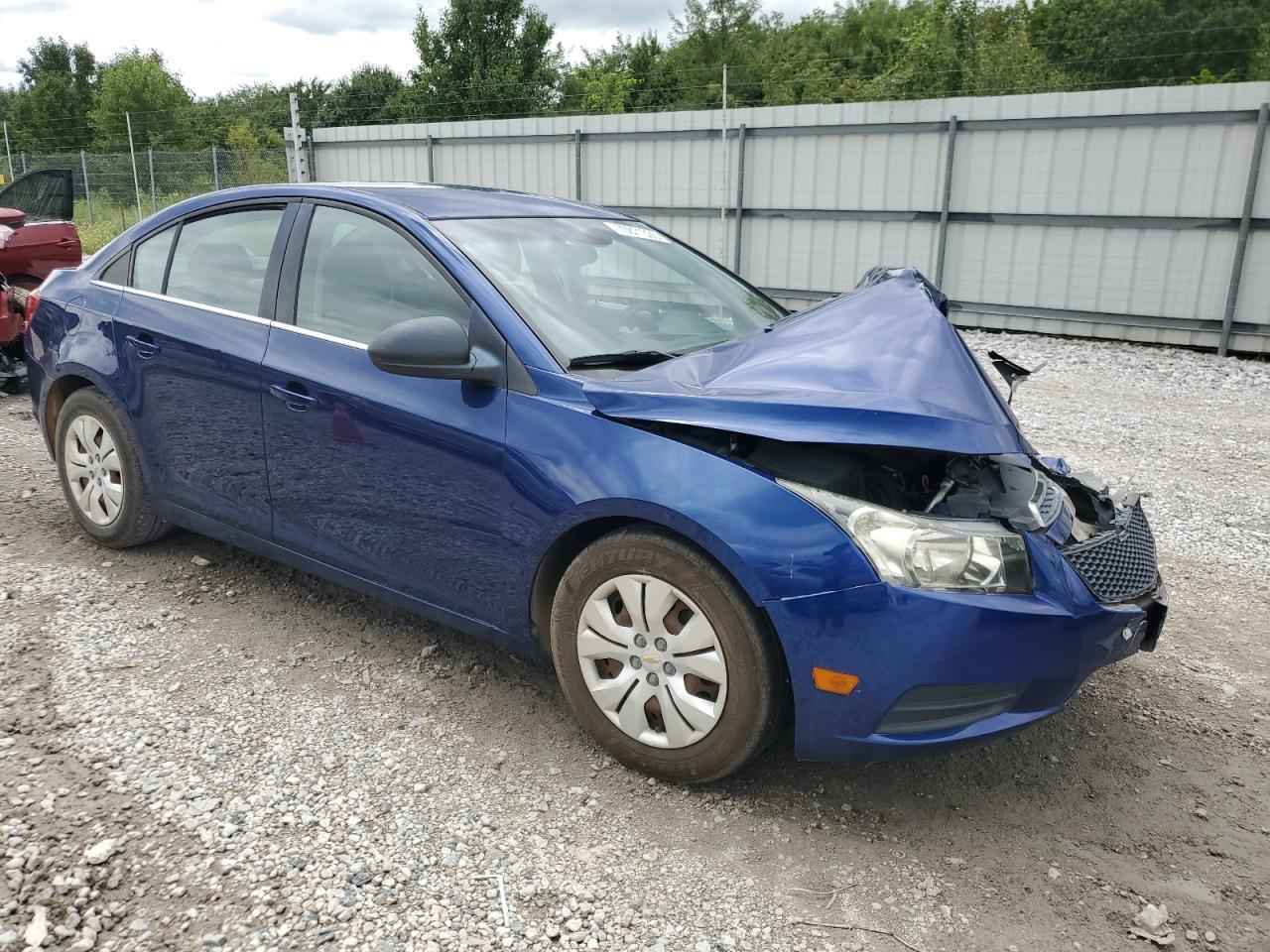 2012 Chev Cruze Ls - Фото 4