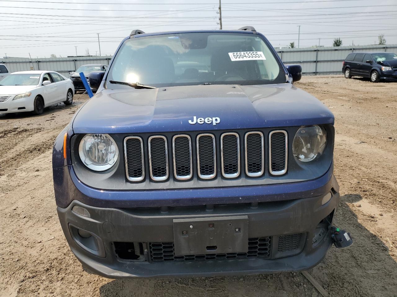 2016 Jeep Renegade Latitude - Image 5